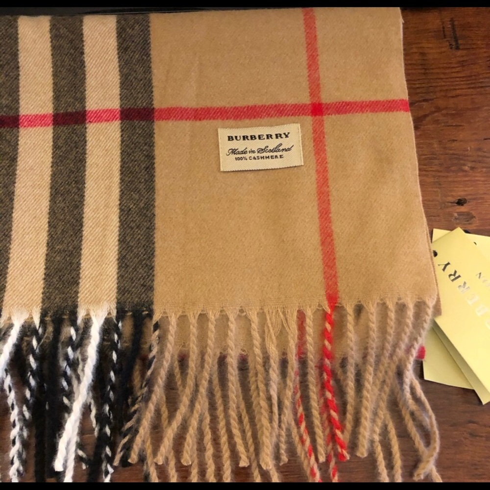 New with tags! Burberry cashmere scarf!